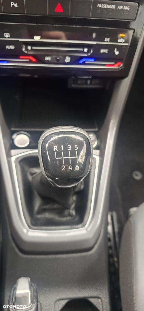 Volkswagen T-Cross 1.0 TSI OPF R-Line - 30