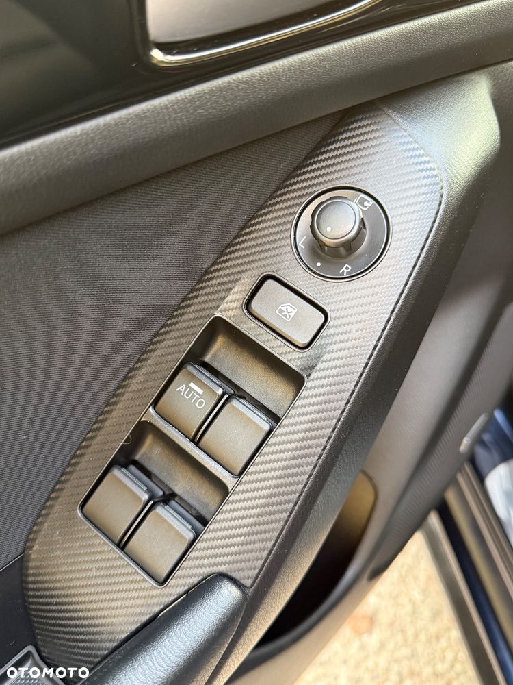 Mazda 3 SKYACTIV-G 2.0 M-Hybrid SELECTION - 23