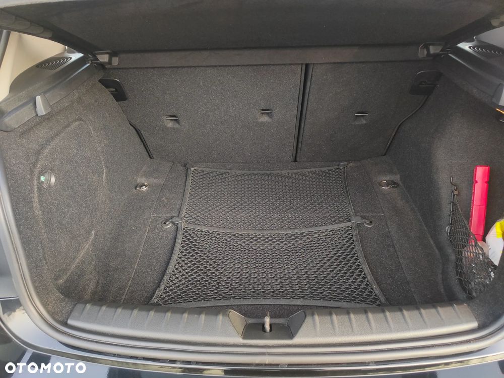 BMW Seria 1 118d Edition Metropolitan - 16