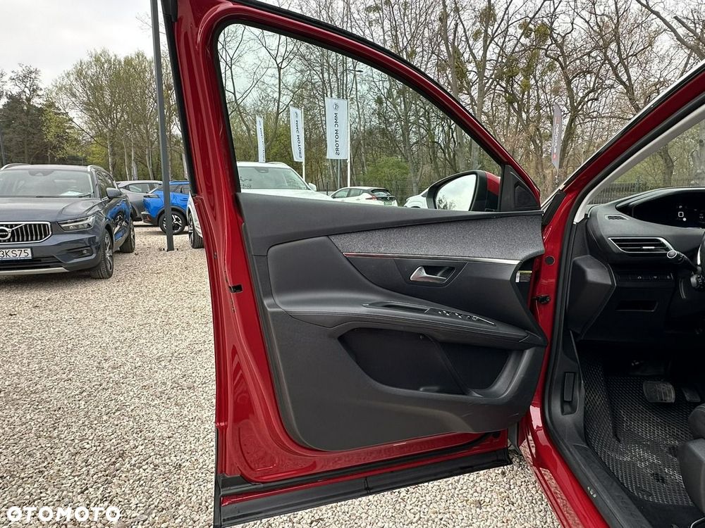 Peugeot 3008 1.2 PureTech Allure S&S EAT8 - 14