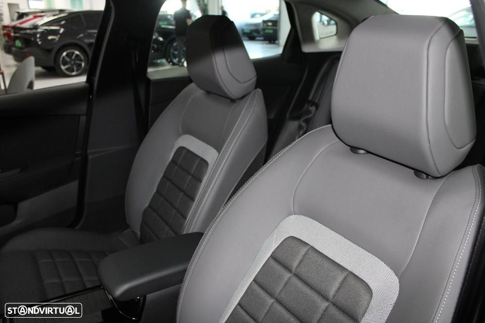 Citroën e-C4 X 54 kWh Autonomia Alargada Plus - 11