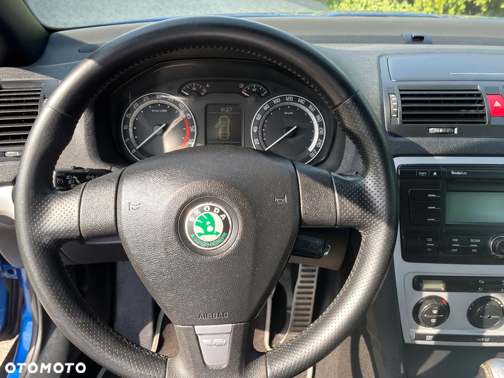 Skoda Octavia 2.0 TDI DPF RS - 23