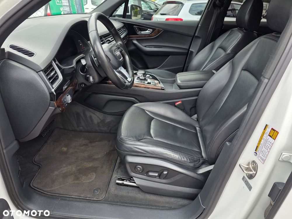 Audi Q7 3.0 TFSI Quattro Tiptronic - 15