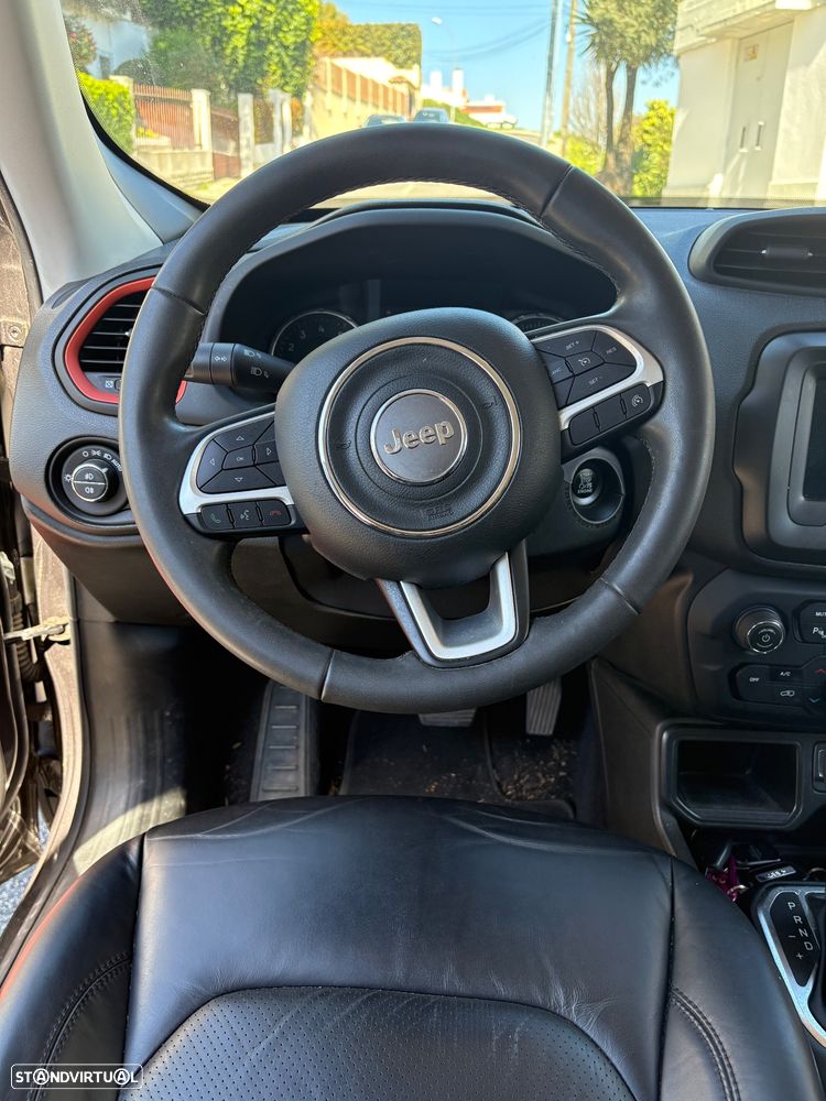 Jeep Renegade 1.3 T Orange Edition DCT - 3