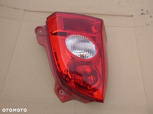 LAMPA LEWY TYŁ LEWA TYLNA NISSAN PIXO 08- - 8