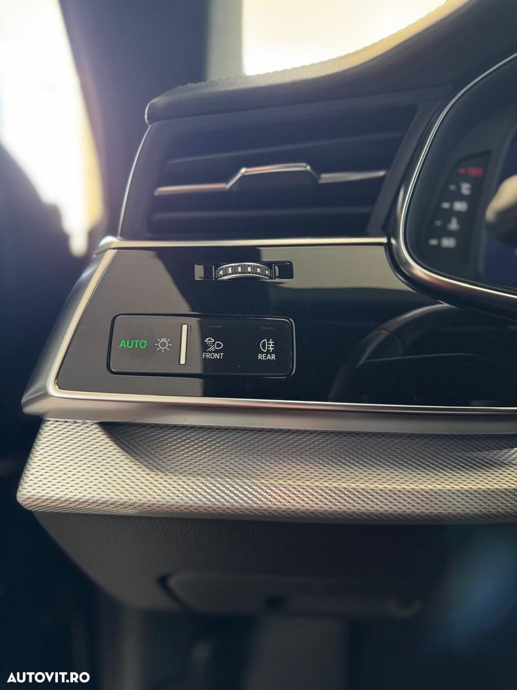 Audi Q8 3.0 55 TFSI quattro Tiptronic MHEV - 32