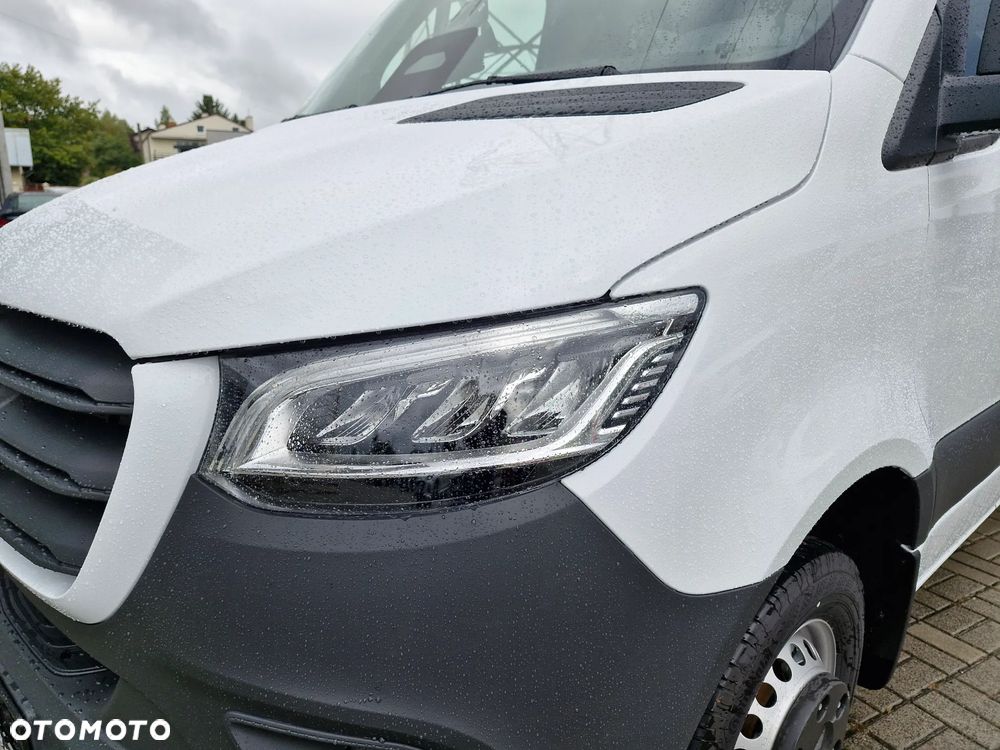Mercedes-Benz Sprinter - 10