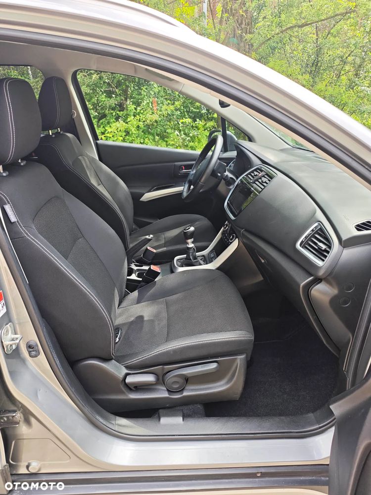 Suzuki SX4 S-Cross 1.4 Boosterjet Comfort - 31
