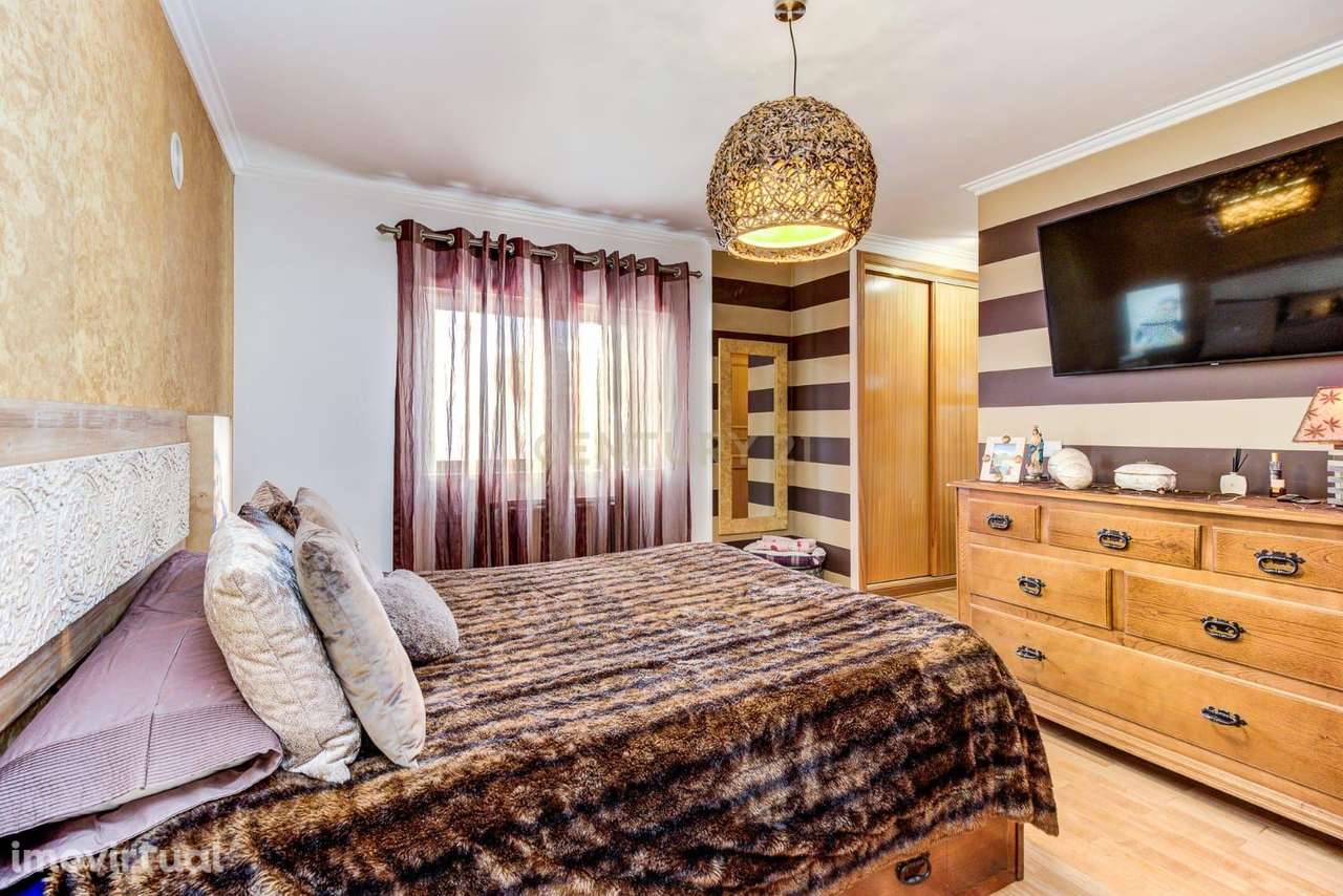 Fantástico T3 em Belas - Grande imagem: 2/21