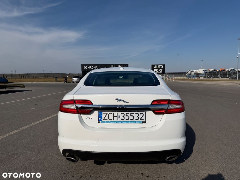 Jaguar XF 5.0 V8 Luxury - 4