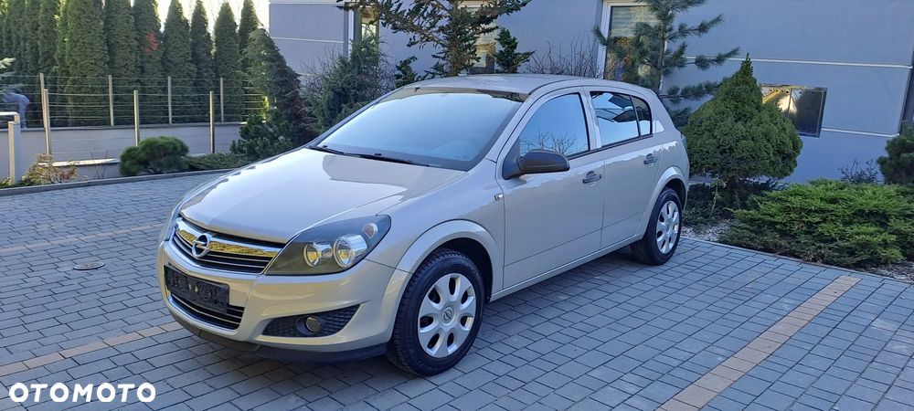 Opel Astra 1.6 - 25