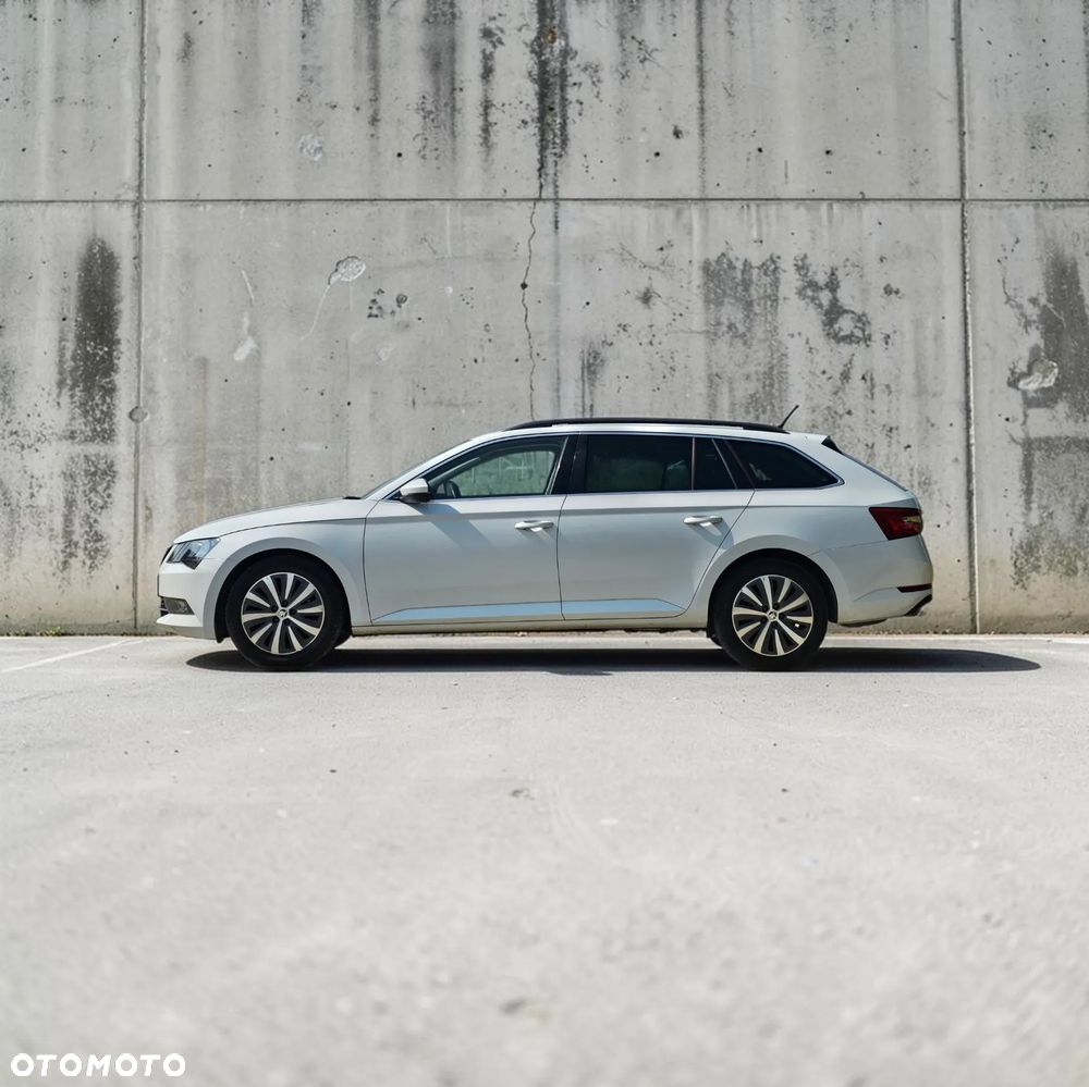 Skoda Superb 2.0 TDI SCR 4x4 Ambition DSG - 2