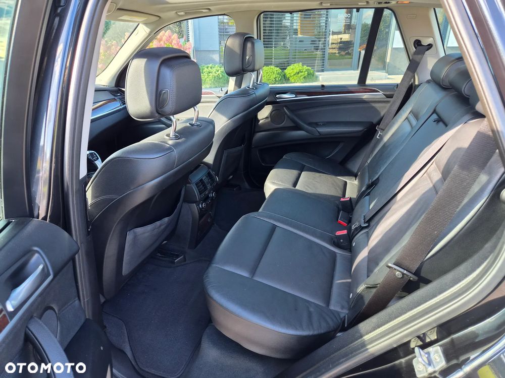 BMW X5 xDrive35i - 17
