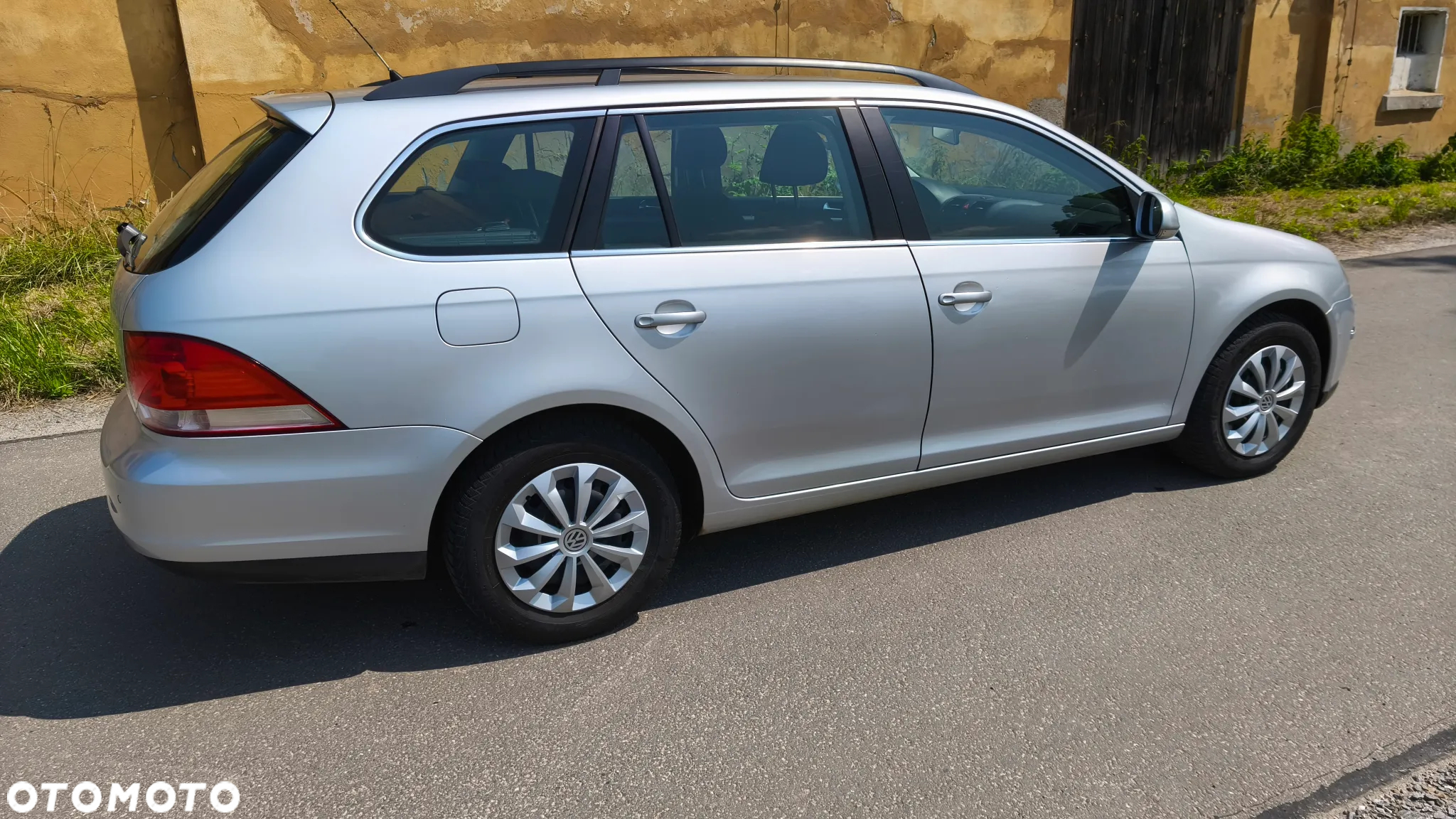 Volkswagen Golf 1.6 Comfortline - 4