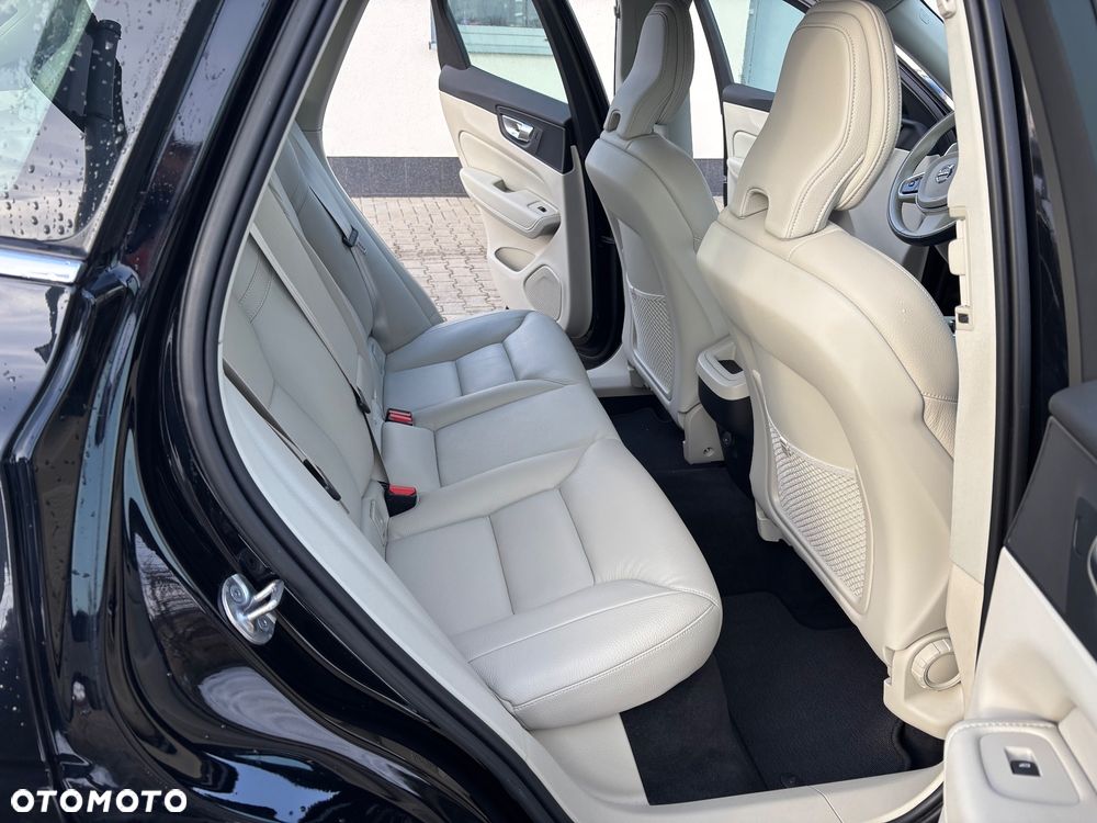 Volvo XC 60 D4 AWD Inscription - 3