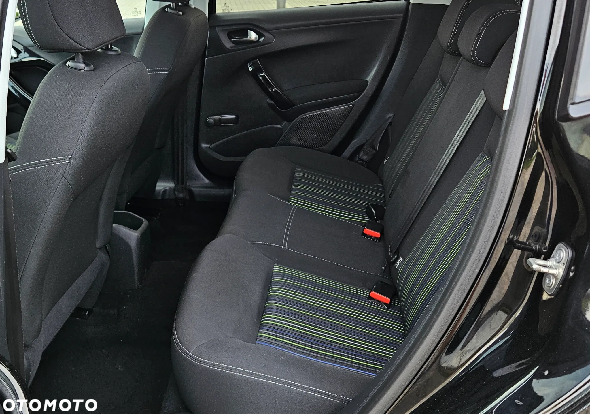Peugeot 208 PureTech 82 Urban Move - 9