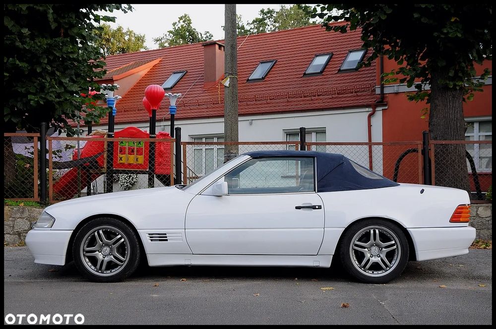 Mercedes-Benz SL - 24
