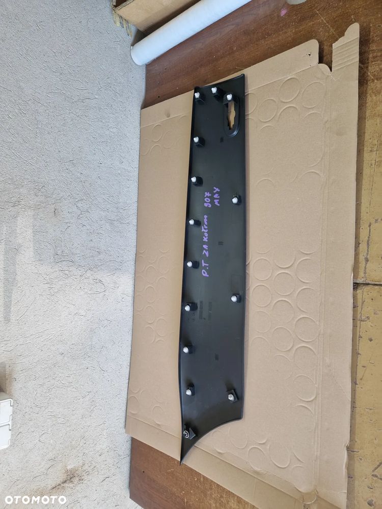 LISTWA TYLNA PRAWA MERCEDES SPRINTER 907 MAX - 14