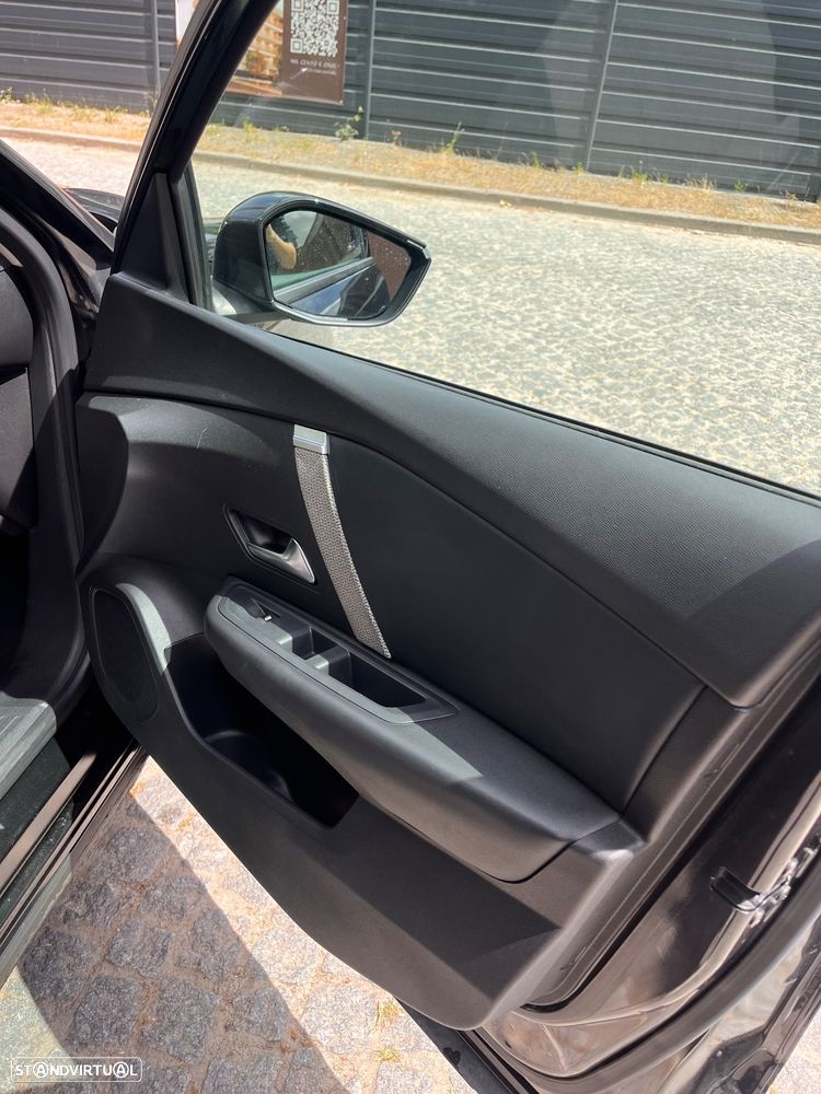 Citroën C4 1.2 PureTech Shine - 10