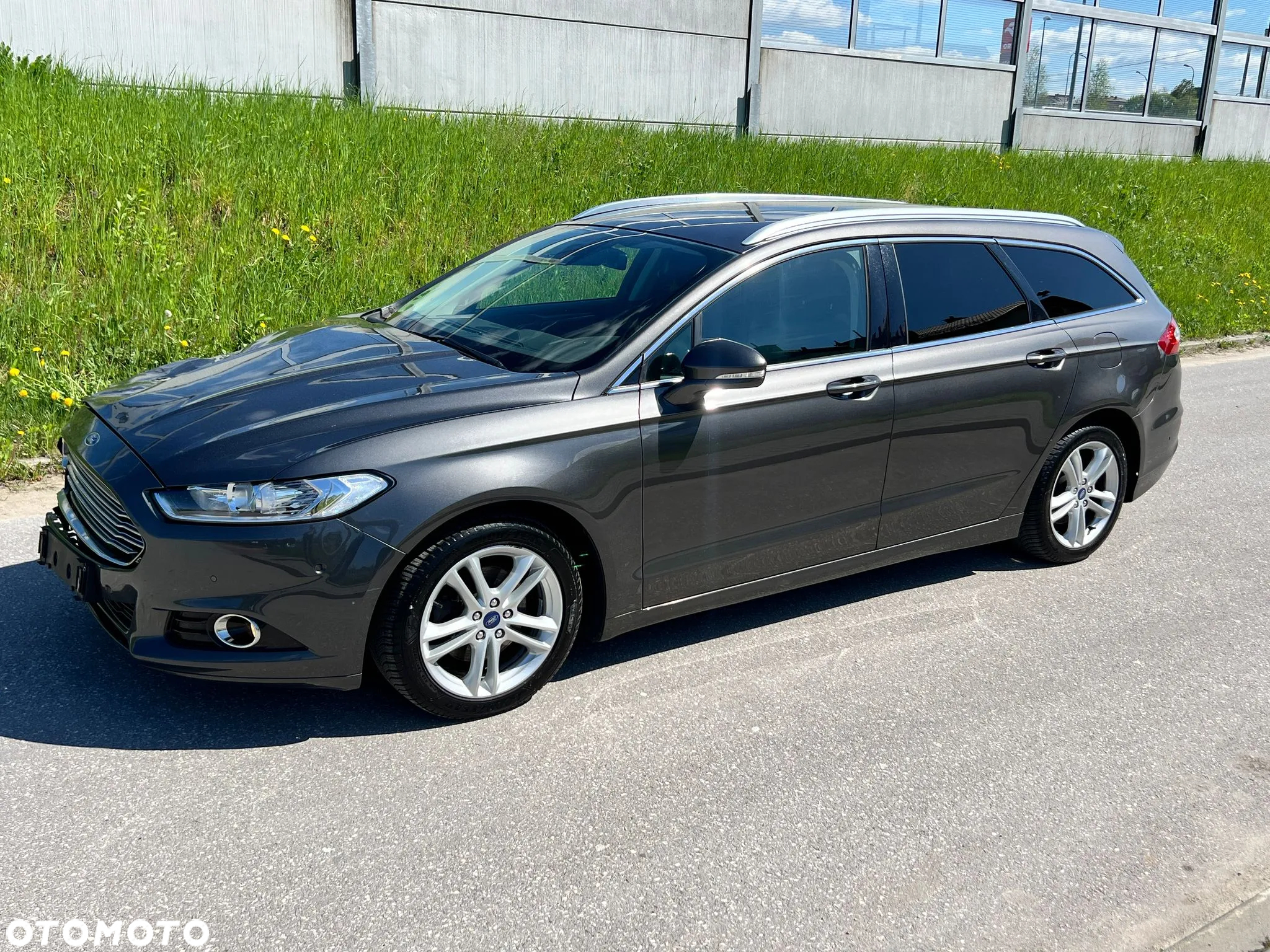 Ford Mondeo Turnier 2.0 TDCi Start-Stopp PowerShift-Aut Titanium - 2