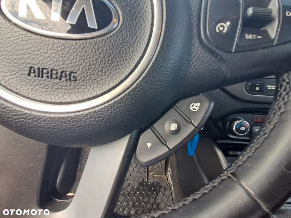 Kia Carens 1.6 GDI M 7os - 15