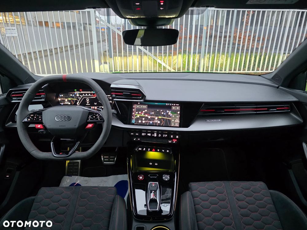Audi RS3 Limousine TFSI Quattro S tronic - 10