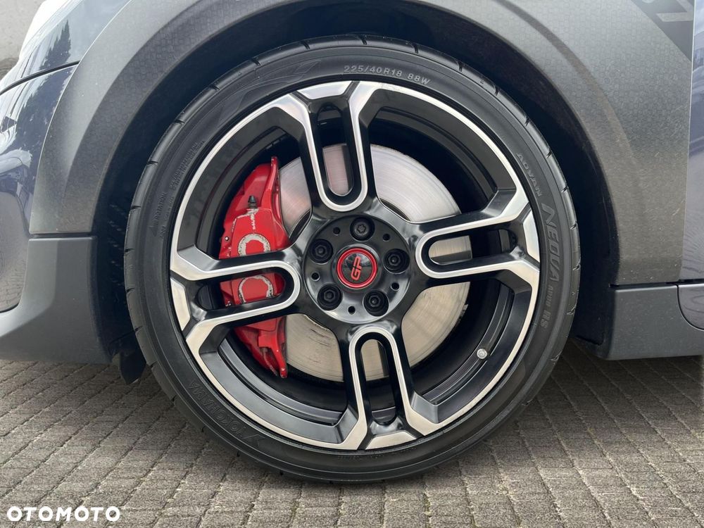 MINI John Cooper Works - 4