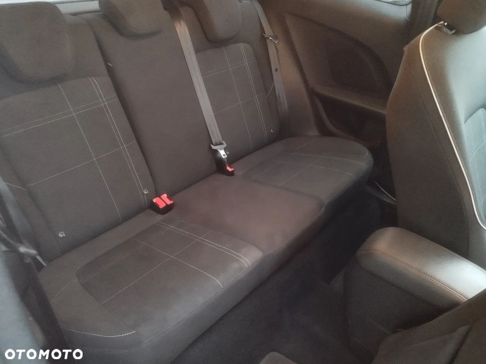 Ford Fiesta - 20