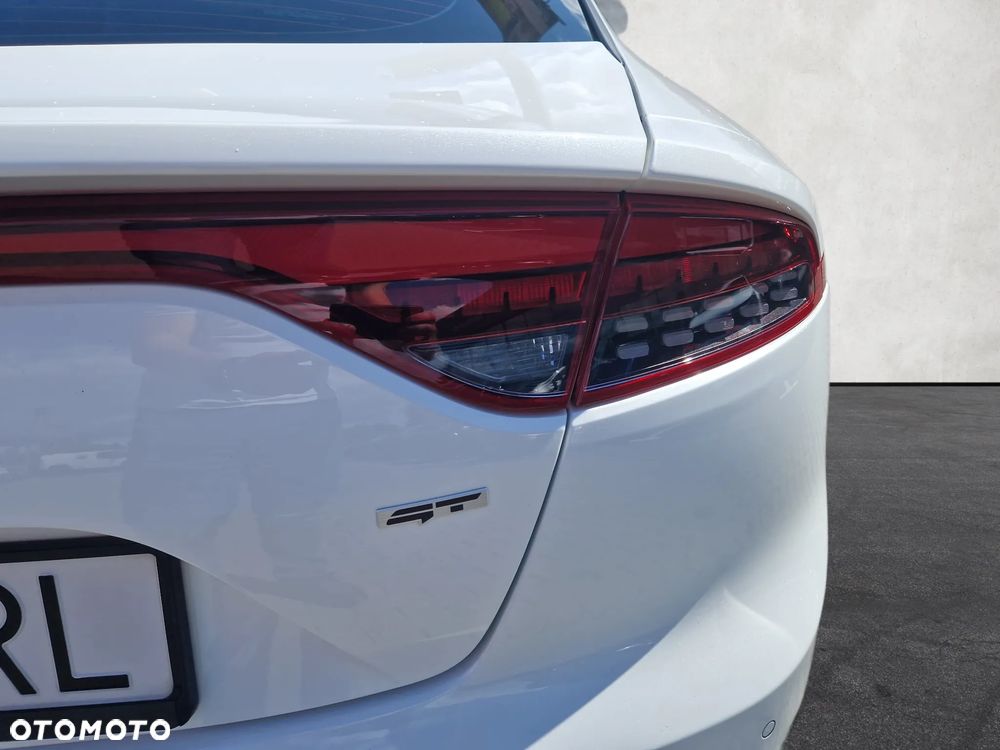 Kia Stinger 3.3 T-GDI V6 GT AWD - 15