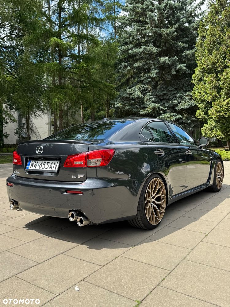 Lexus IS - 10