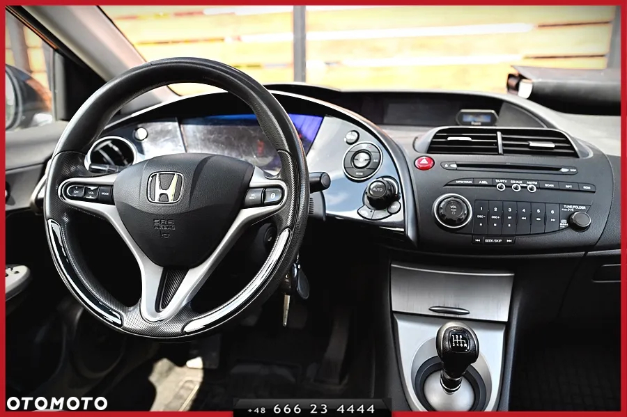 Honda Civic 1.8 Executive - 17