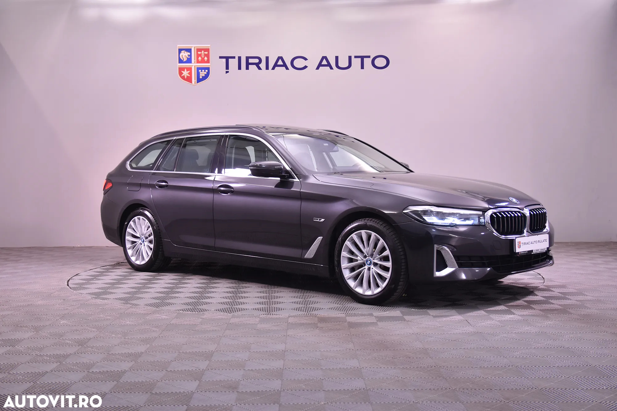 BMW Seria 5 530e xDrive AT PHEV - 7