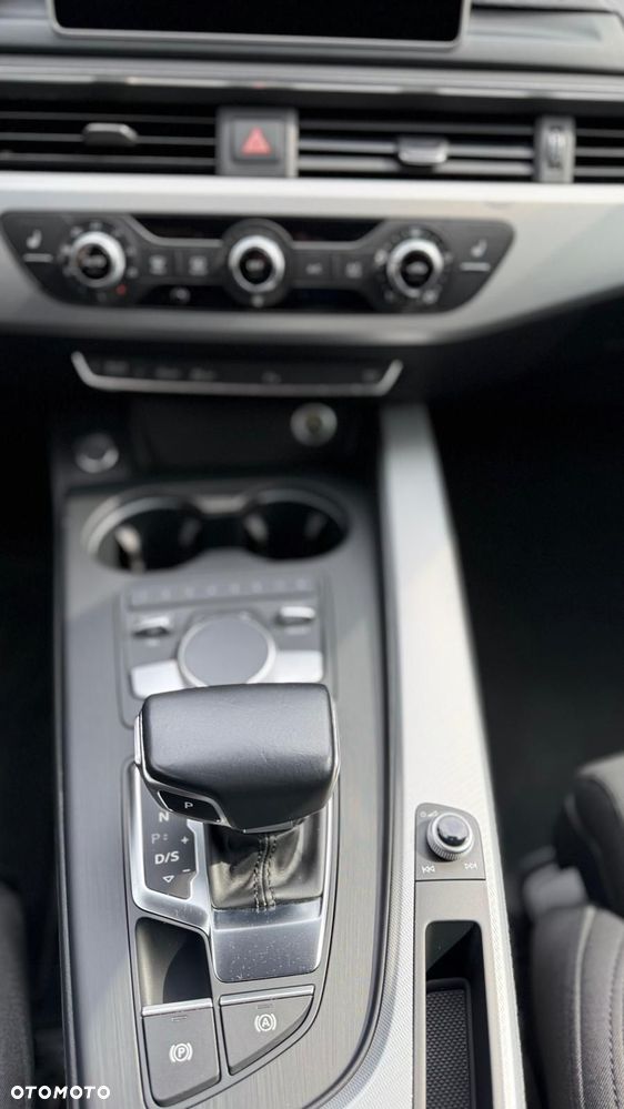 Audi A4 Avant 40 TDI S tronic - 15