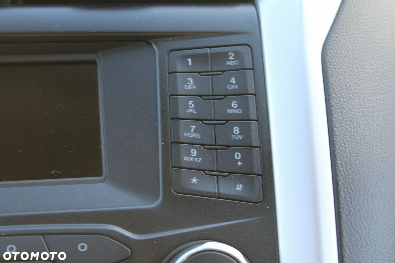 Ford Mondeo - 28