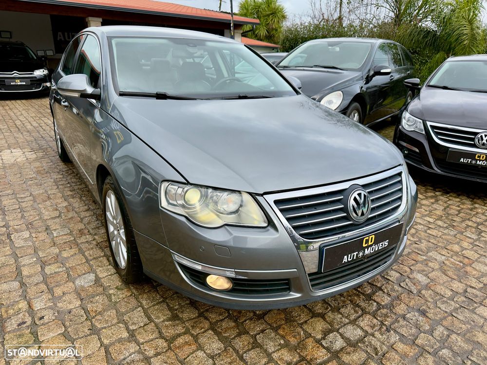 VW Passat 2.0 TDI Highline - 23