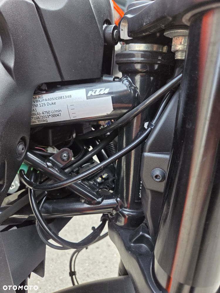 KTM Duke 125 - 13