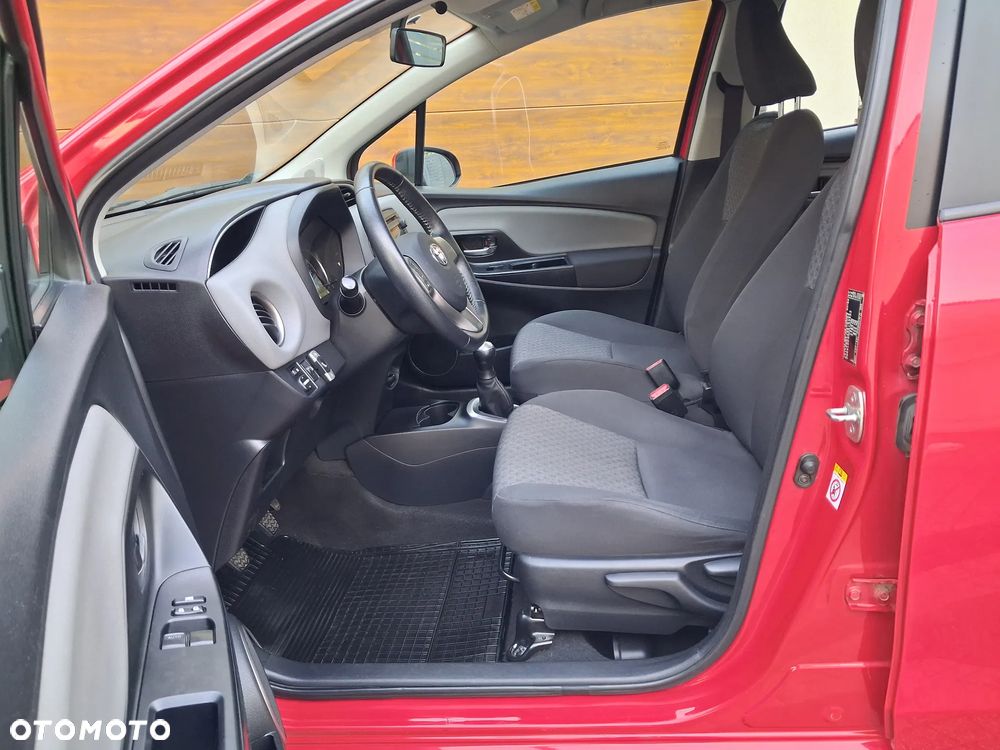 Toyota Yaris 1.0 Life EU6 - 7
