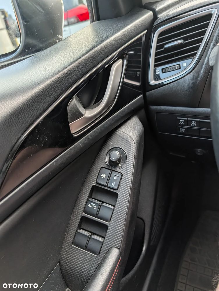 Mazda 3 SKYACTIV-G 165 Center-Line - 13