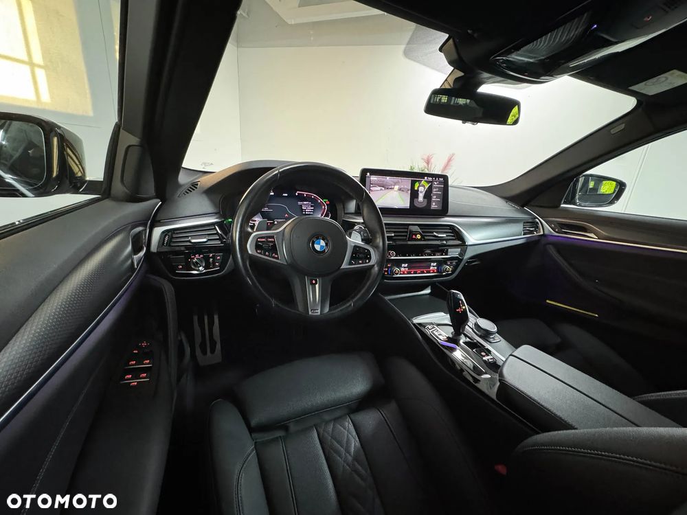 BMW Seria 5 520d M Sport Edition - 3