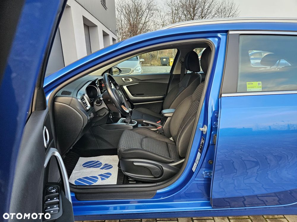 Kia Ceed 1.5 T-GDI M - 24