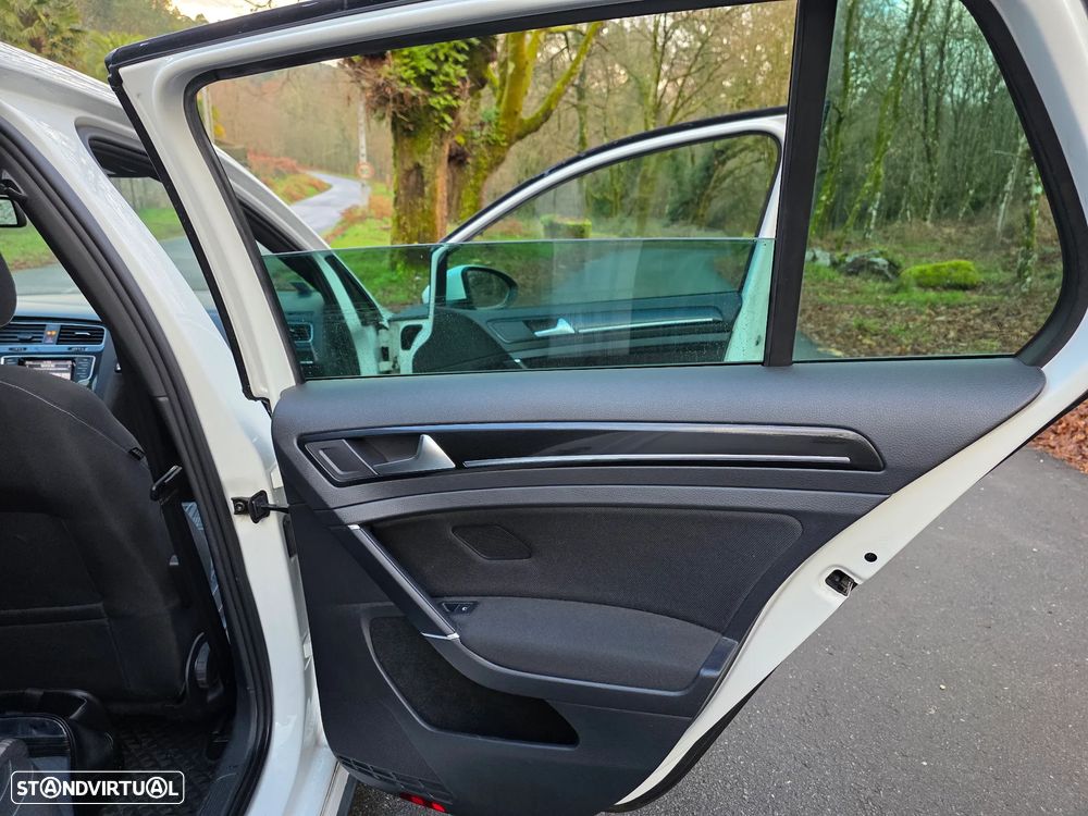 VW Golf GTD (BlueMotion ) DSG - 14