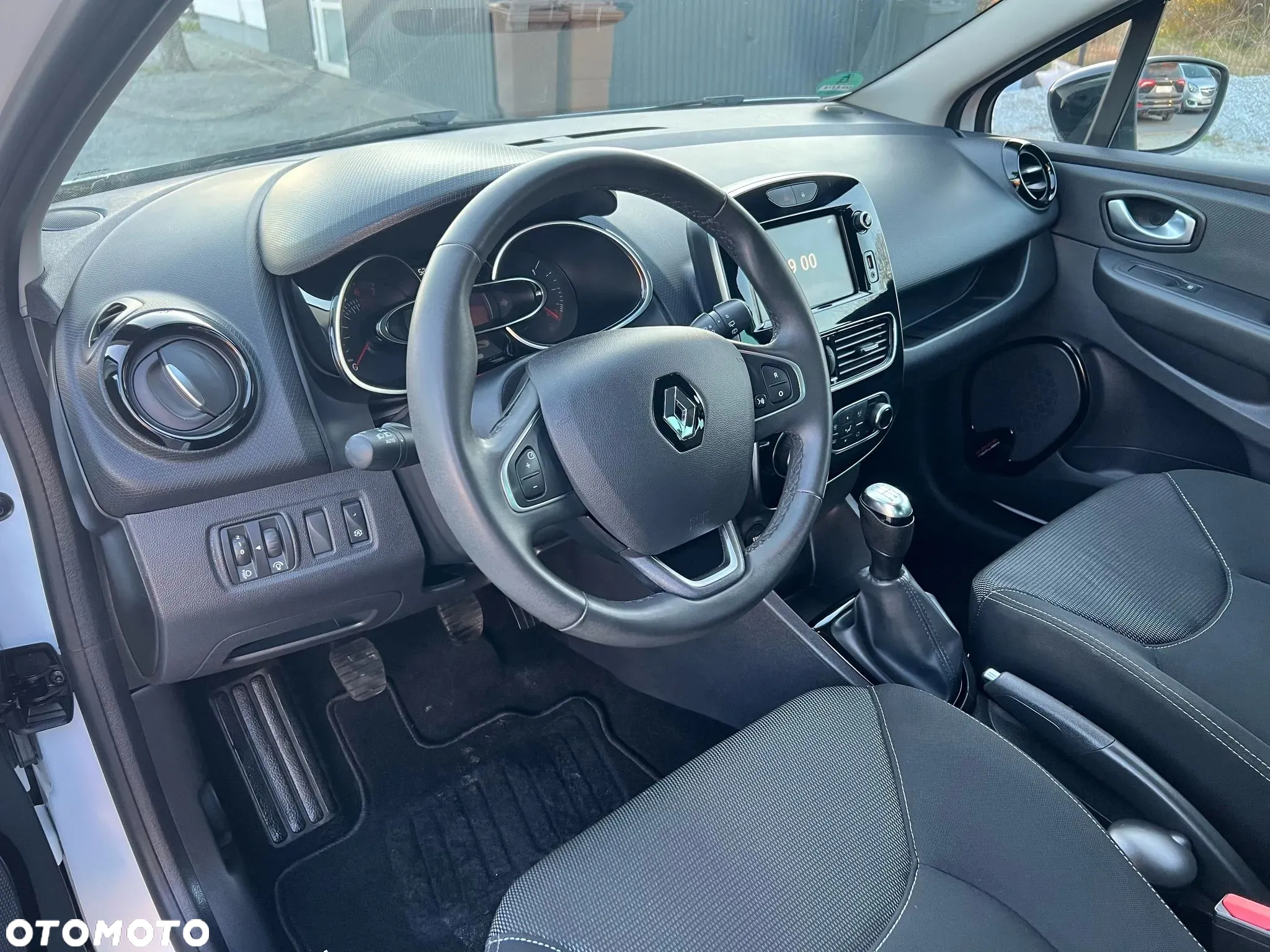 Renault Clio TCe 75 Start & Stop COLLECTION - 18
