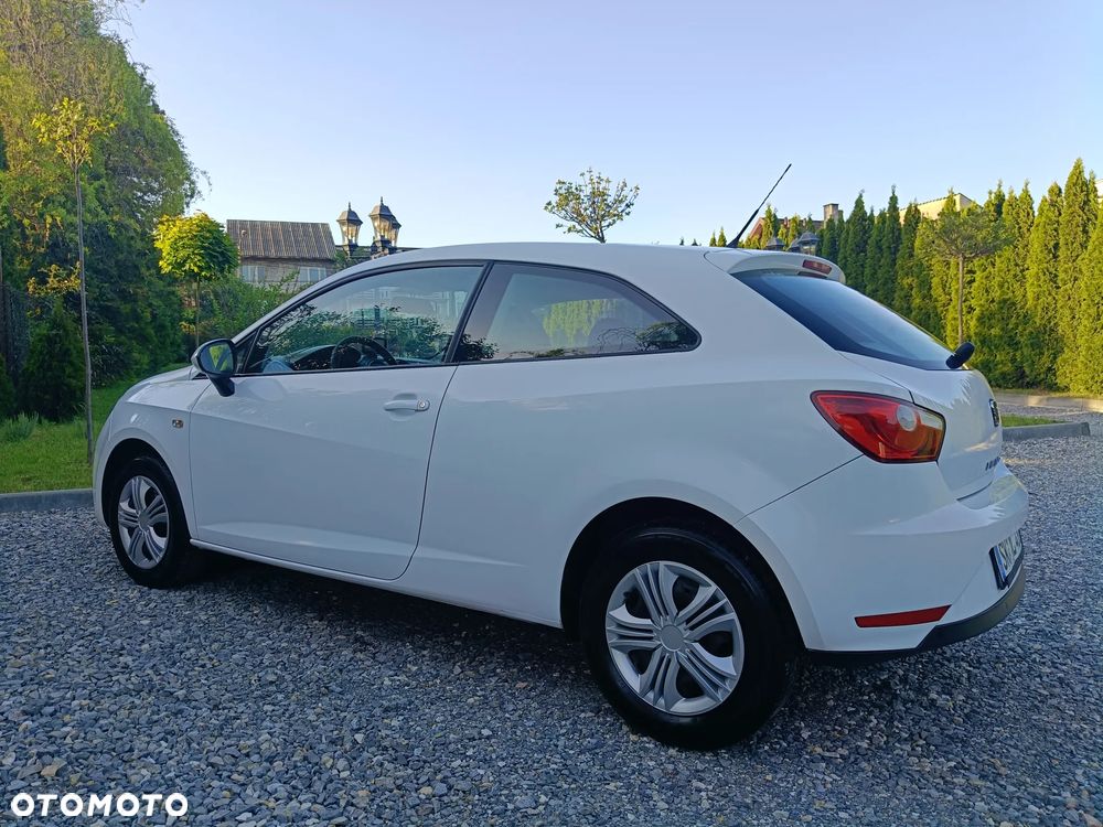 Seat Ibiza SC 1.4 16V Reference - 27