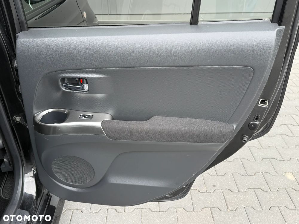 Daihatsu Materia - 25