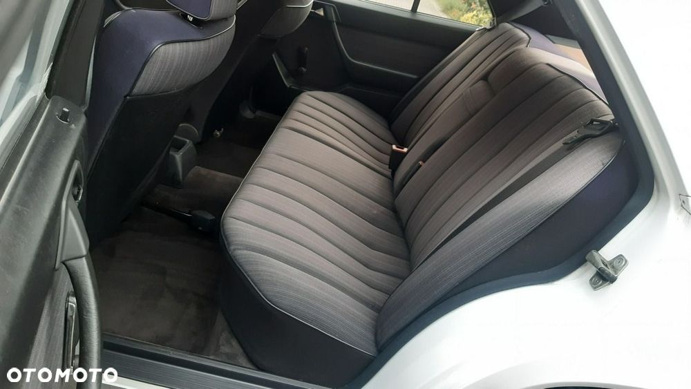 Mercedes-Benz W124 (1984-1993) - 6