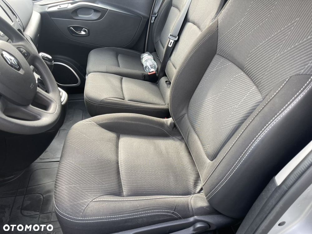 Renault Trafic - 10