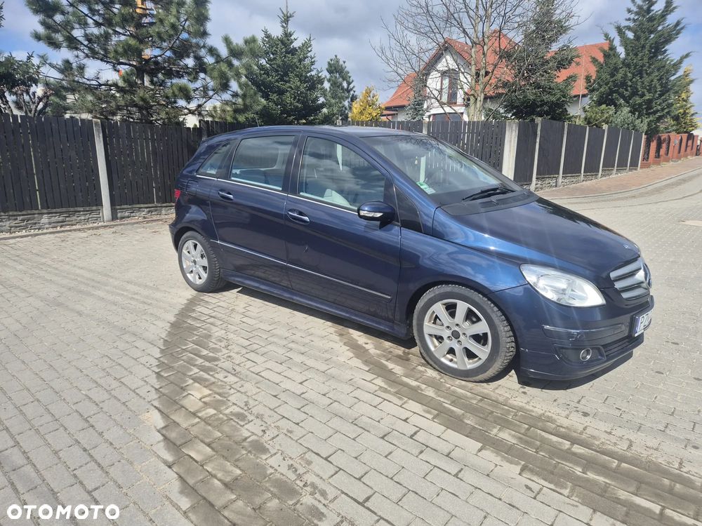 Mercedes-Benz Klasa B ver-200-cdi-blueefficiency-7g--dct - 5
