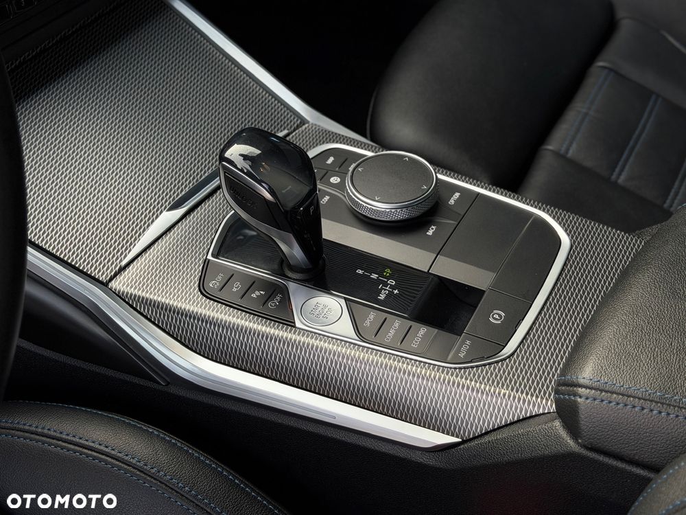 BMW Seria 3 - 27