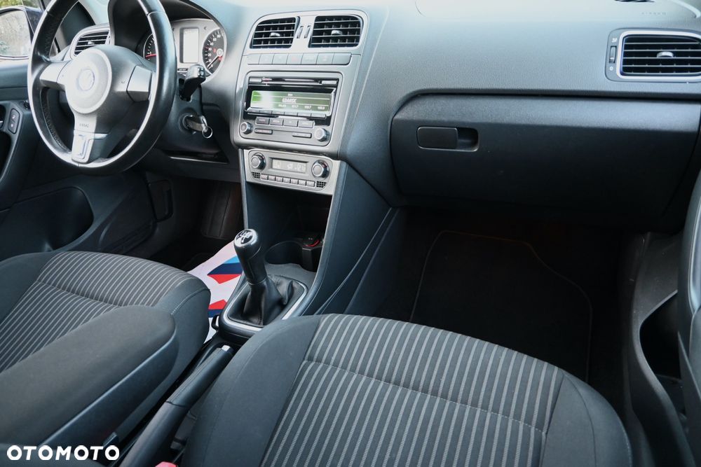 Volkswagen Polo 1.6 TDI Highline - 19