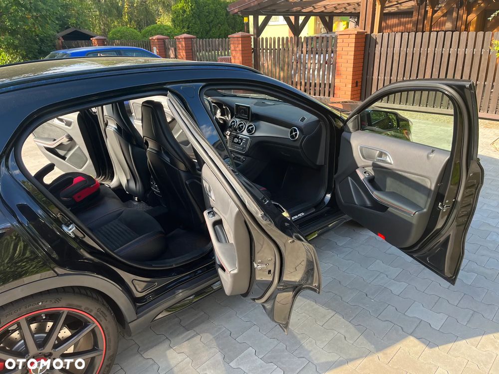 Mercedes-Benz GLA 45 AMG 4-Matic Edition 1 - 10